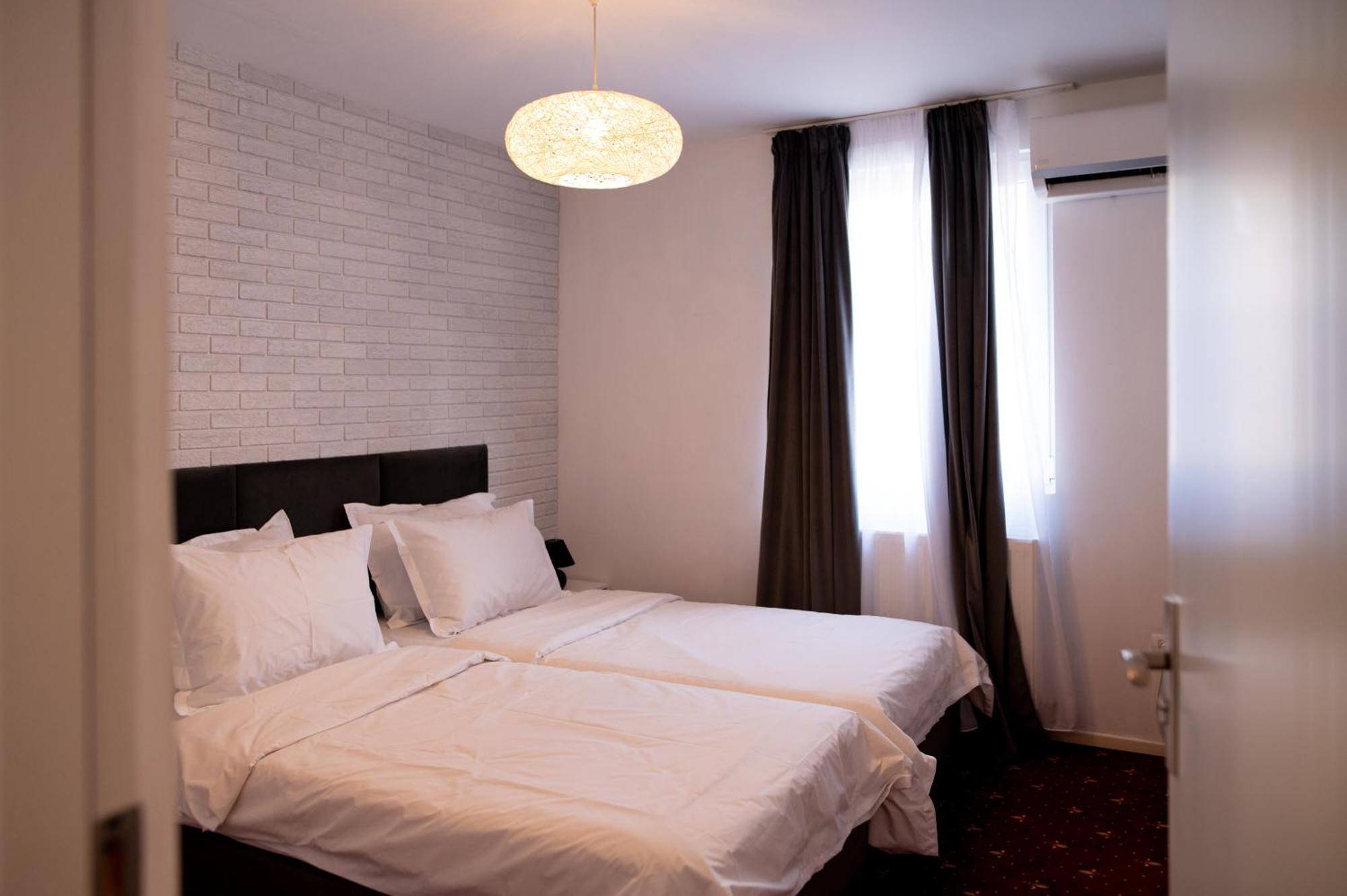Moise House - Kosher Aparthotel 부쿠레슈티 외부 사진