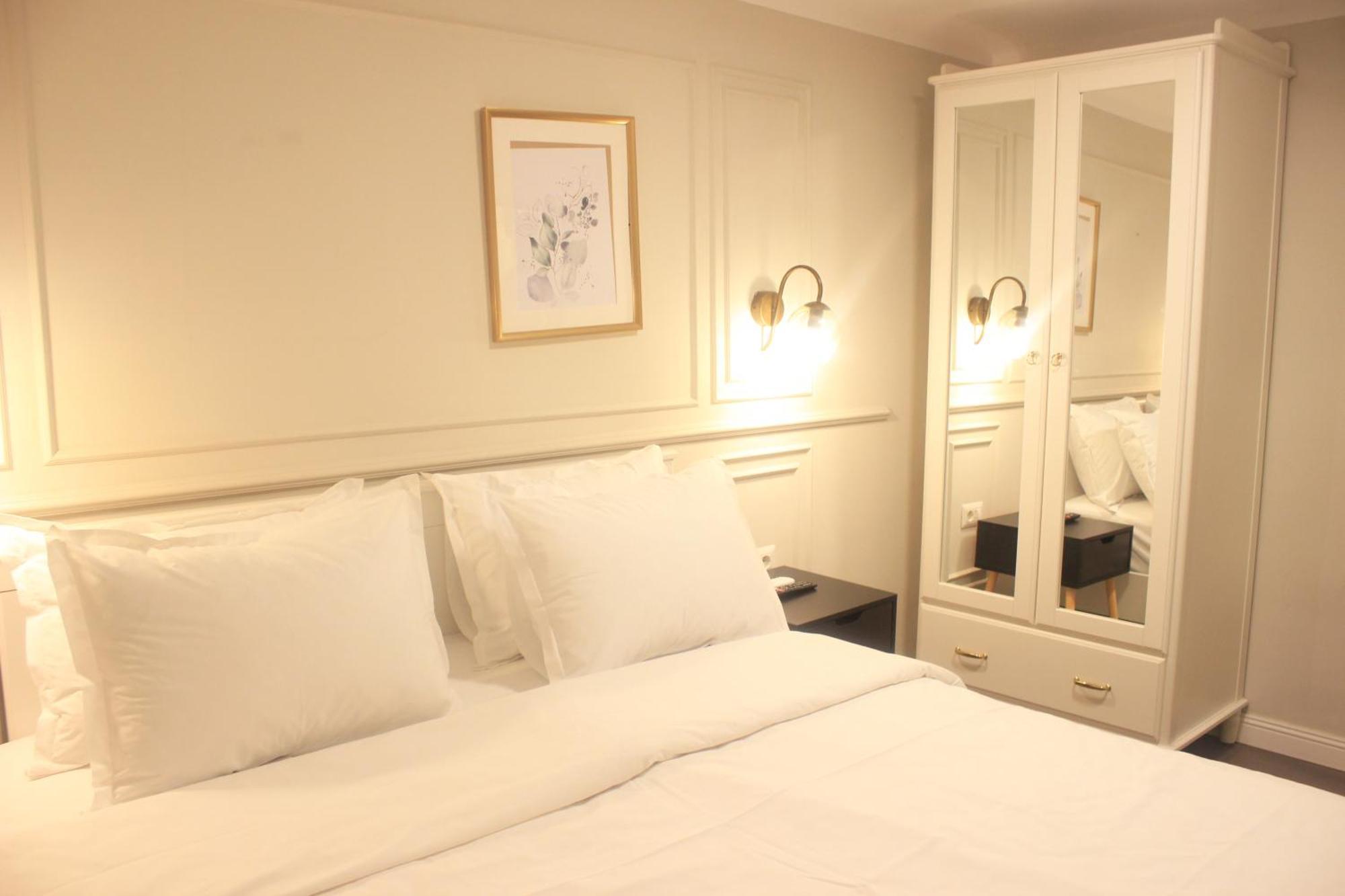 Moise House - Kosher Aparthotel 부쿠레슈티 외부 사진